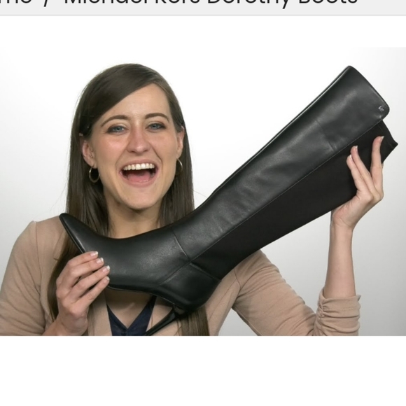 🤑SOLD🤑Michael Michael Kors Dorothy Flex Boots - Picture 2 of 14